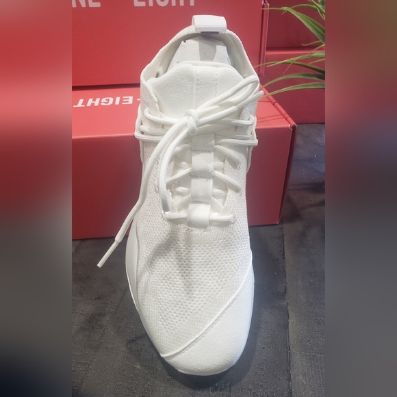 NIB Lane-Eight HIIT Trainer W - White - Picture 2 of 4